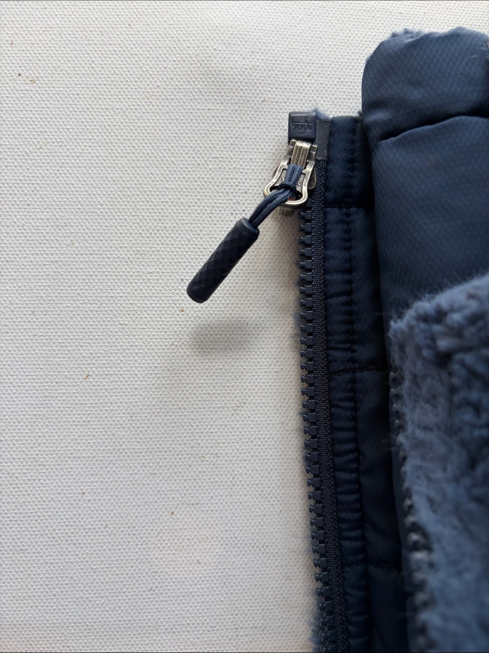 The North Face Women’s Reversible Puffer Vest Blue - Picture 12 of 12